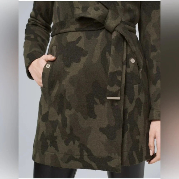 White House Black Market Camouflage Belted Sweater Coat Size Small - Picture 3 of 11